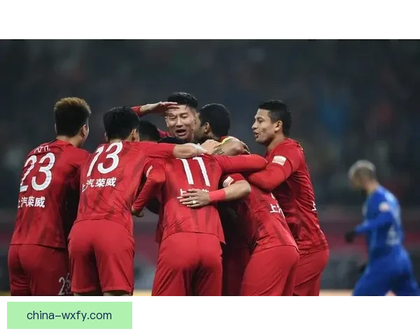 上港对阵重庆进球大战回顾攻防转换引爆全场激情赛场焦点精彩瞬间全解析